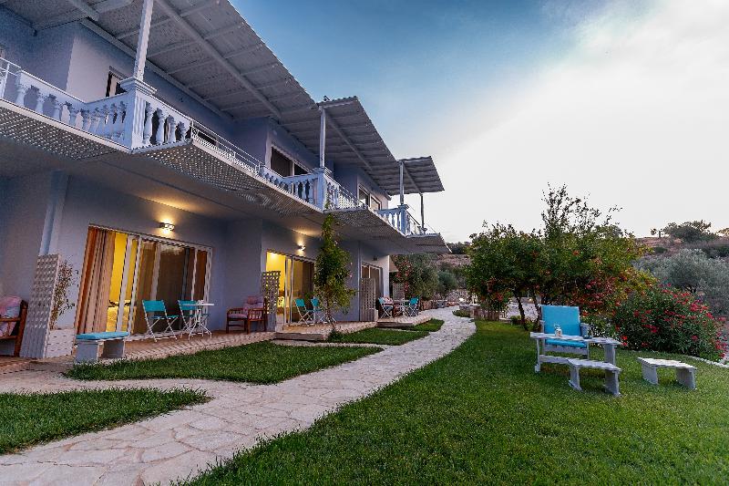 Sunny Place Resort Крадинион Екстериор снимка