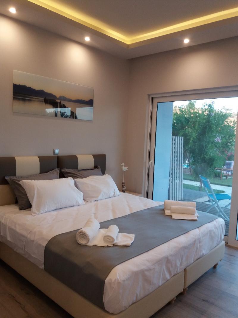 Sunny Place Resort Крадинион Екстериор снимка