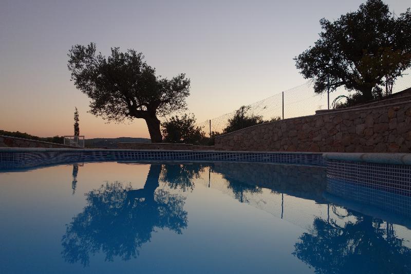 Sunny Place Resort Крадинион Екстериор снимка