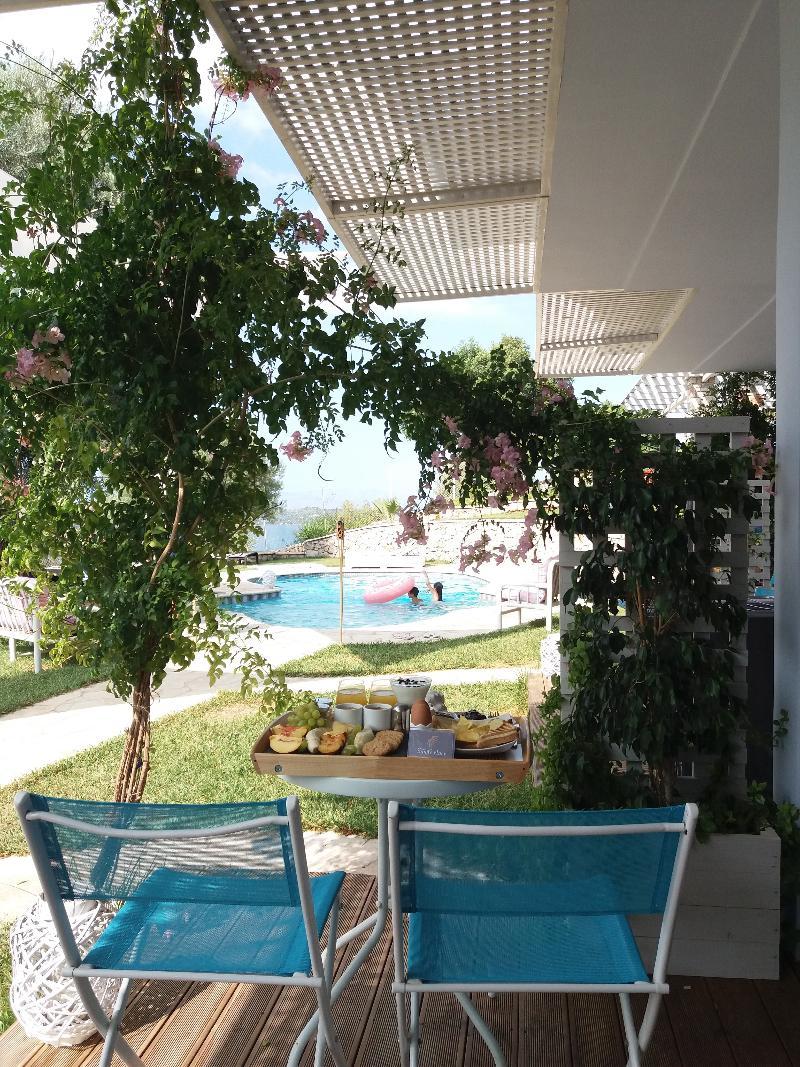 Sunny Place Resort Крадинион Екстериор снимка